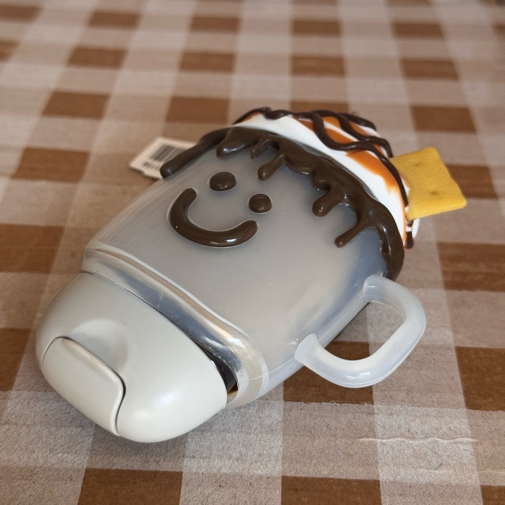 NEW B&BW S’more’s Pocketbac Holder Keychain and new Refill - Picture 3 of 4